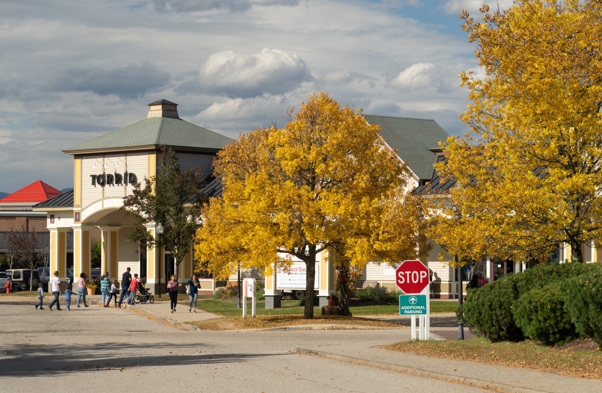 11 Best Malls in New Hampshire - New Hampshire Way